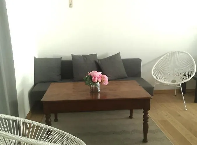 Logement Cosy Verdoyant Rdc Avec Piscine