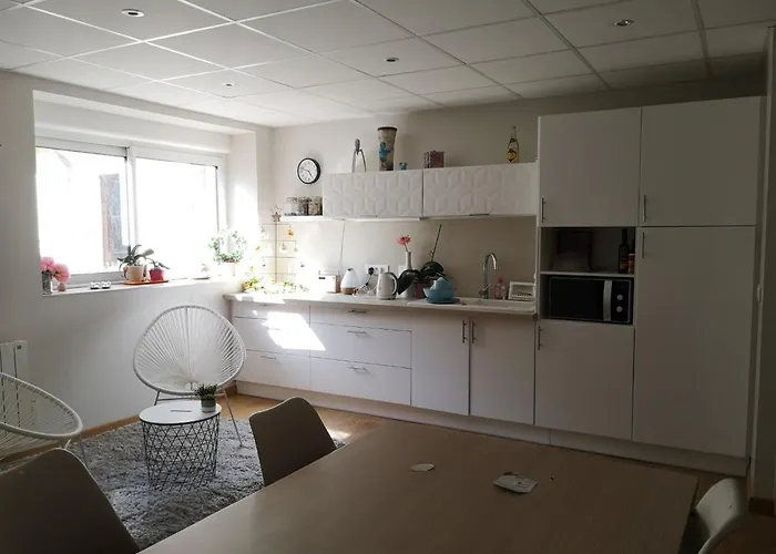 Logement Cosy Verdoyant Rdc Avec Piscine